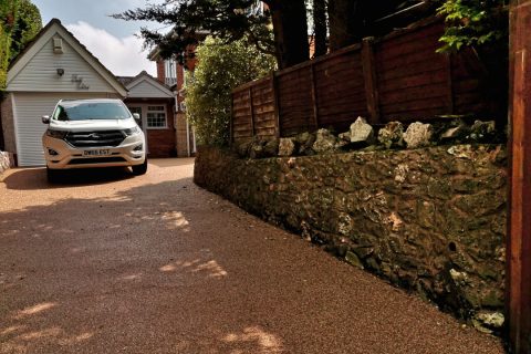 Resin Bound Stone Driveway in Bridgwater Spring Taupe gravel