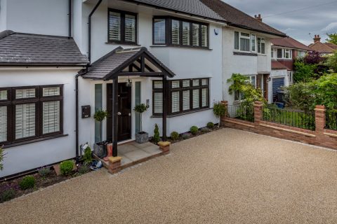 Resin Bound Stone Driveway in Barnet Summer Pearl gravel